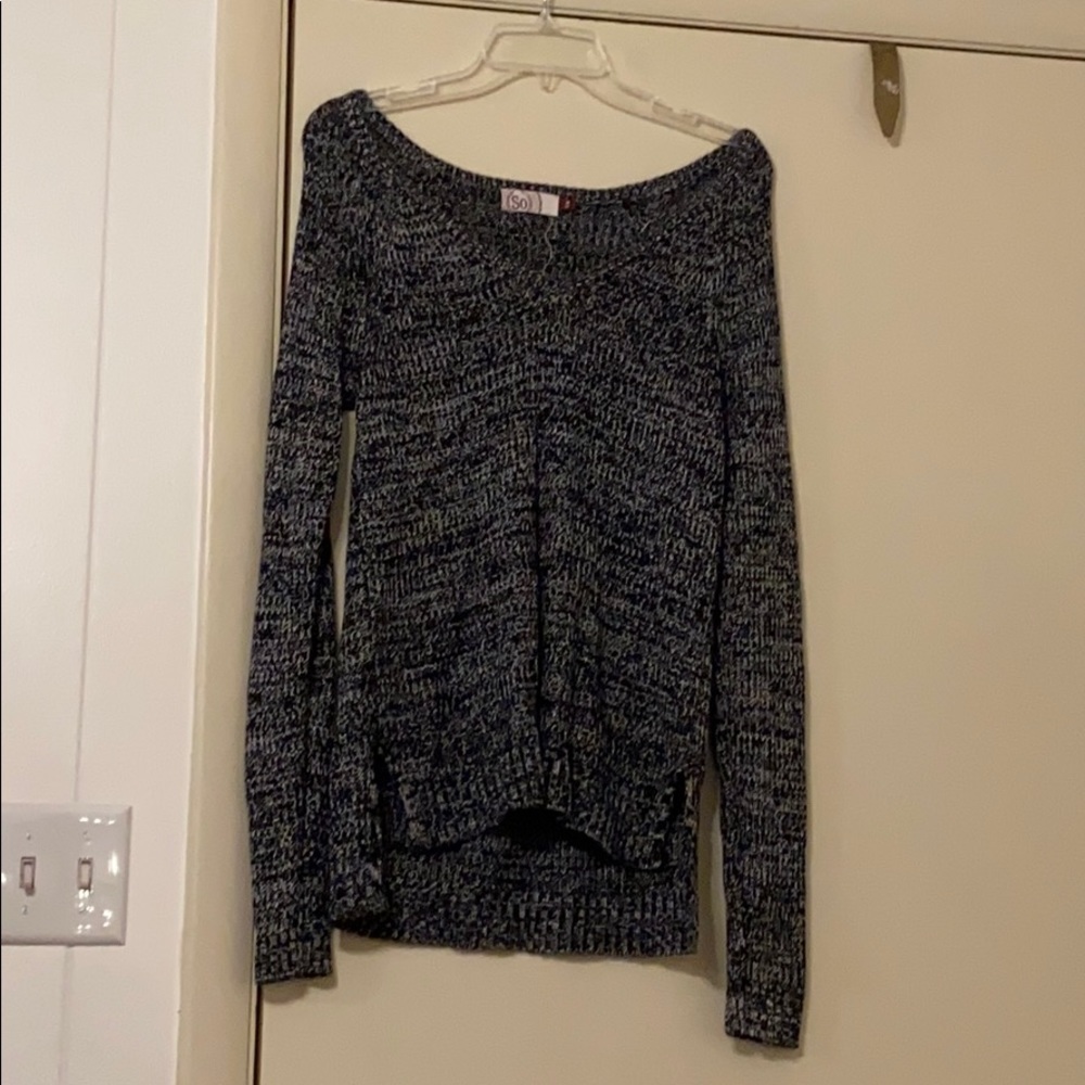 SO sweater sz M